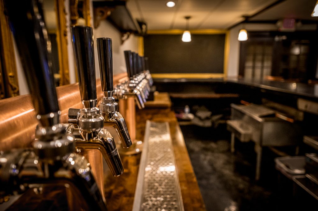 Bear-Hands-Brewery-Putnam-CT-0047